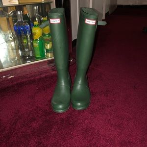 Hunter Rain boots tall size 9 (Womens)